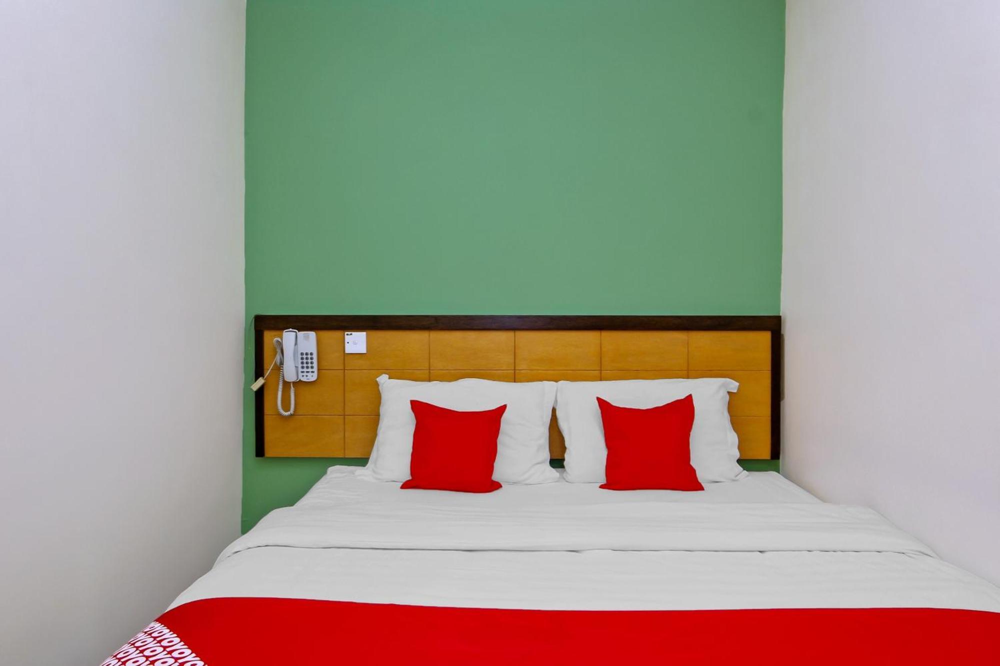 Oyo 44054 Holiday Mansion Inn Sibu Luaran gambar