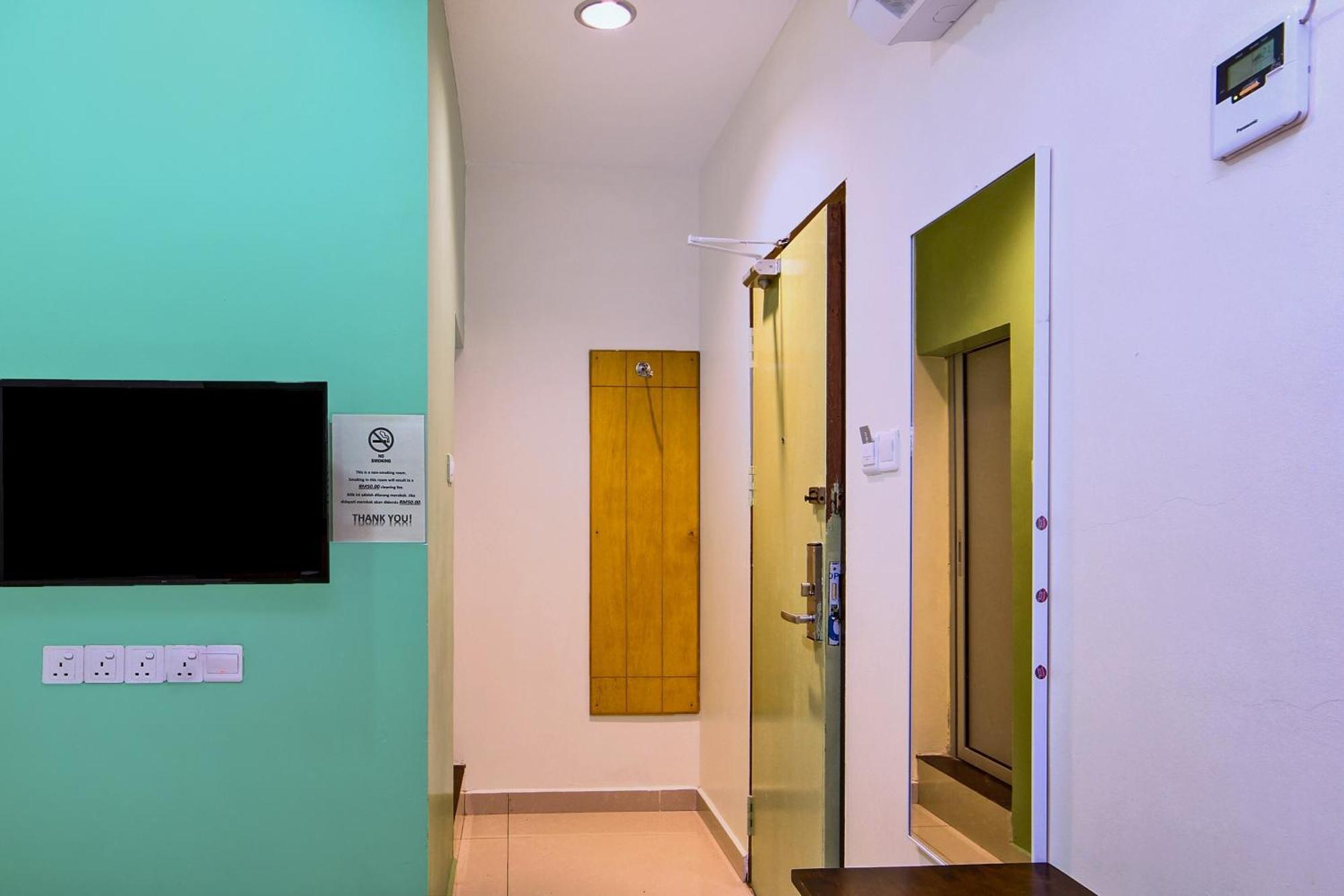 Oyo 44054 Holiday Mansion Inn Sibu Luaran gambar