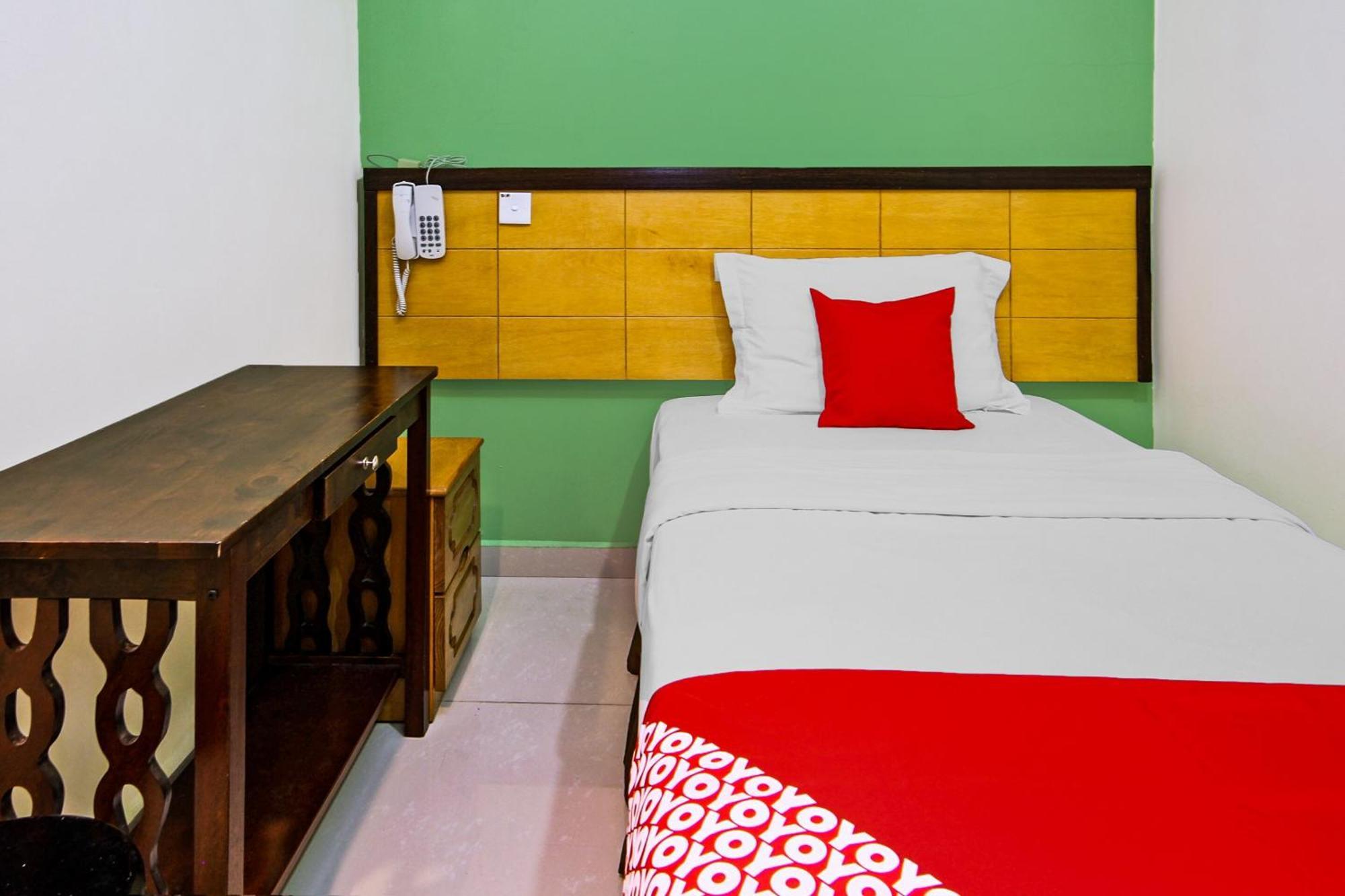 Oyo 44054 Holiday Mansion Inn Sibu Luaran gambar