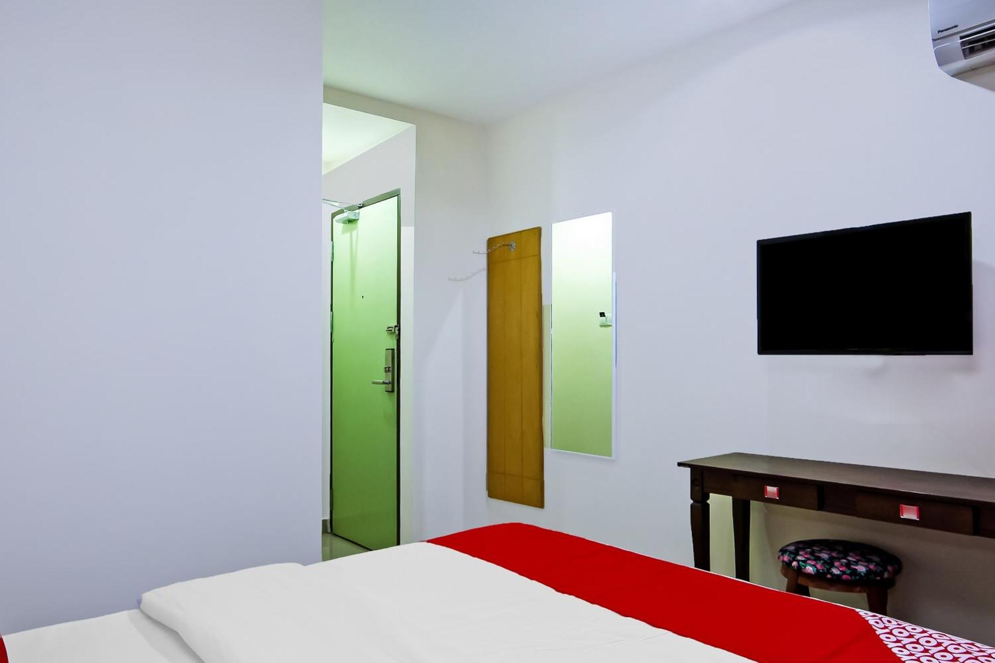 Oyo 44054 Holiday Mansion Inn Sibu Luaran gambar