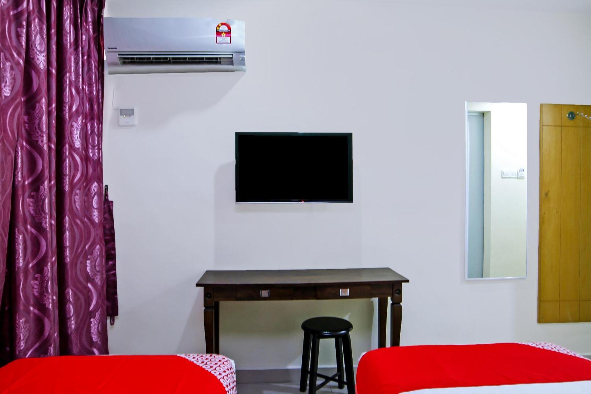 Oyo 44054 Holiday Mansion Inn Sibu Luaran gambar