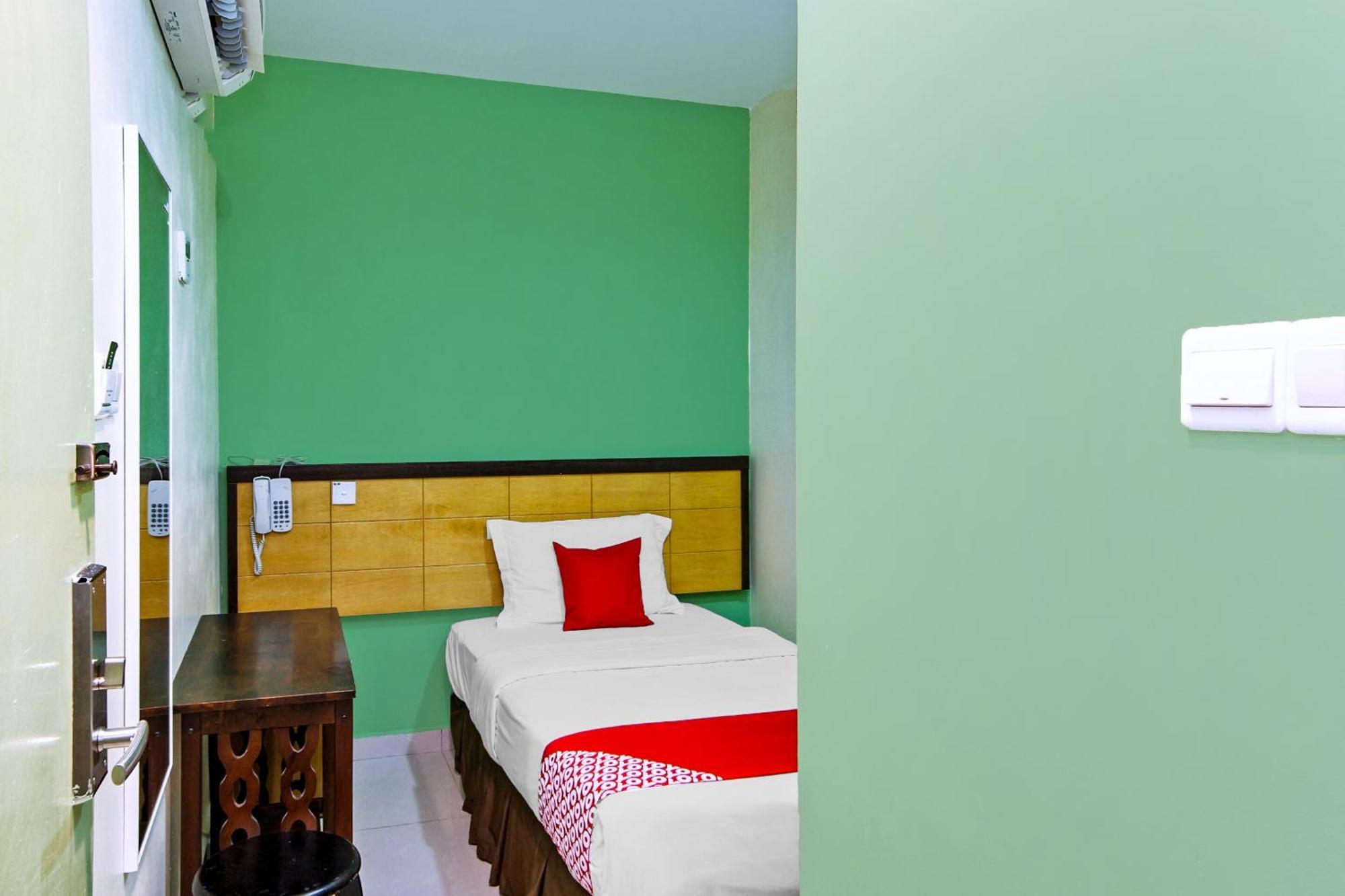 Oyo 44054 Holiday Mansion Inn Sibu Luaran gambar