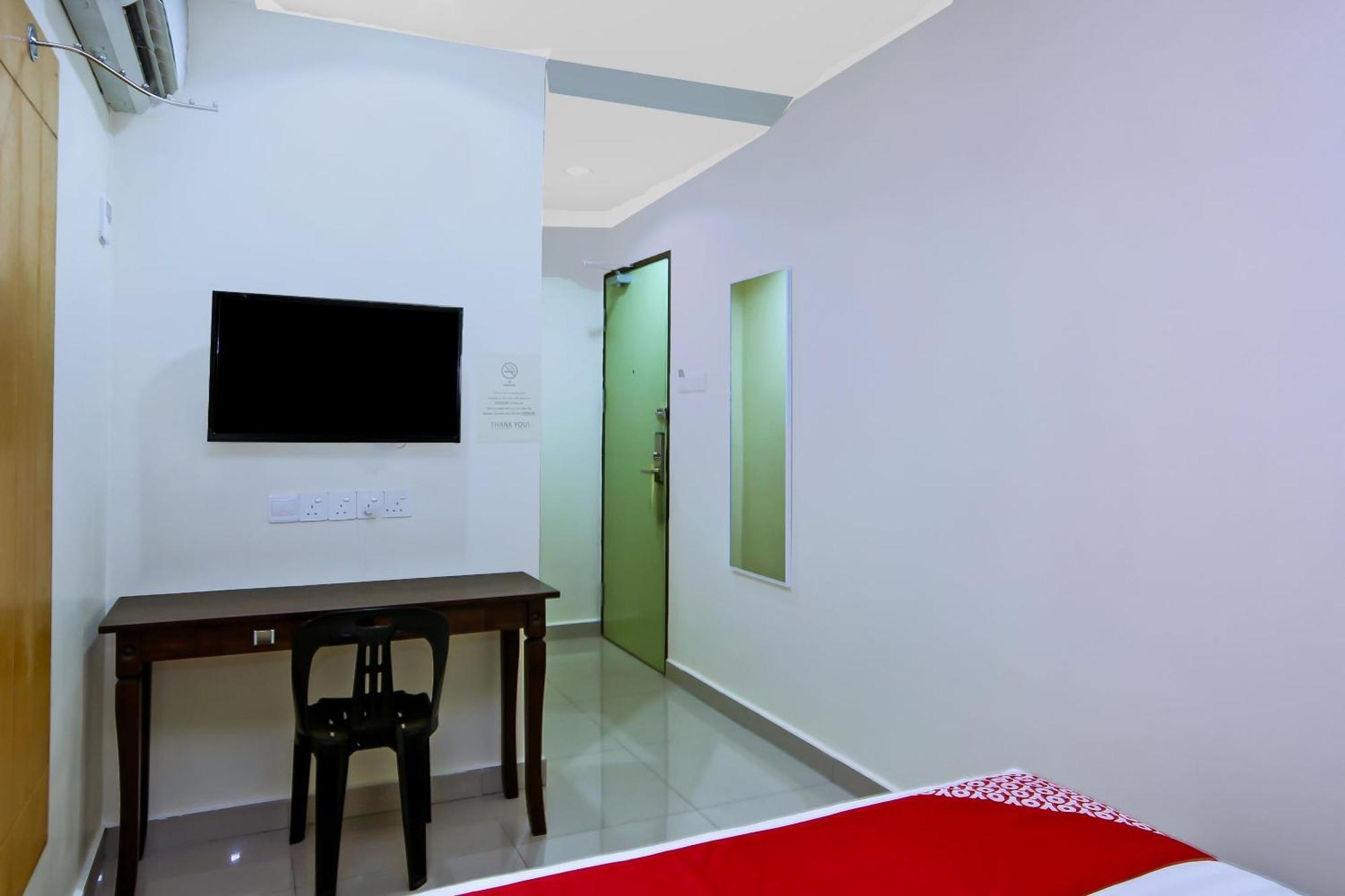 Oyo 44054 Holiday Mansion Inn Sibu Luaran gambar